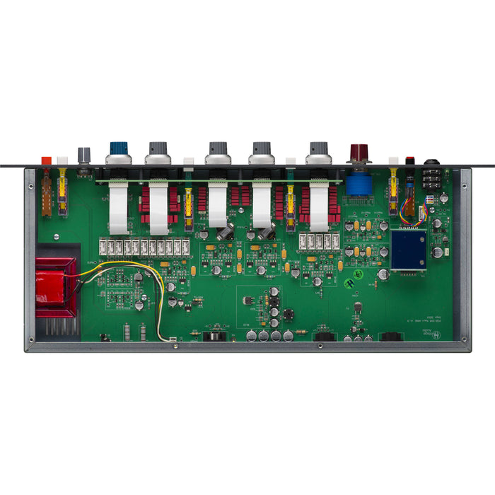 Pré-amplificador e equalizador de microfone Heritage Audio HA-81A